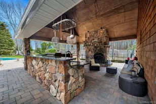 18 Jerusalem Hollow Rd, Manorville, NY 11949 - Photo 30