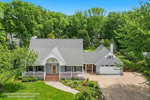 18 Jerusalem Hollow Rd, Manorville, NY 11949 - Photo 2