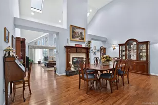 2 Crescent Ct, Centerport, NY 11721 - Photo 12