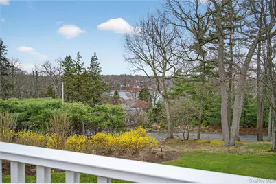 2 Crescent Court, Centerport, NY 11721 - Photo 32