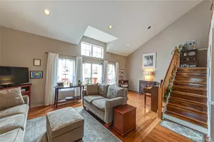 83 Broadlawn Dr, Central Islip, NY 11722 - Photo 8