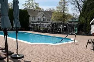 45 Autumn Dr, Plainview, NY 11803 - Photo 18