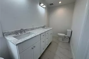 11 1st St, Glenwood Landing, NY 11547 - Photo 8