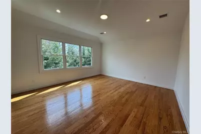 11 First Street, Glenwood Landing, NY 11547 - Photo 6