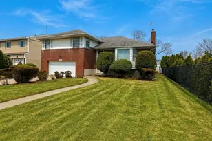 1209 Hempstead Ave, Malverne, NY 11565 - Photo 2
