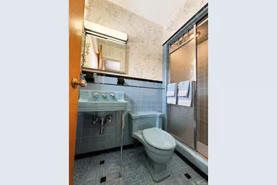 1209 Hempstead Avenue, Malverne, NY 11565 - Photo 10