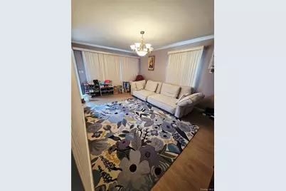 157 Barwick Boulevard, Mineola, NY 11501 - Photo 8