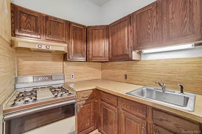 61 Fairview Avenue, Tarrytown, NY 10591 - Photo 12