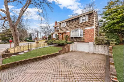 46 Anita Place, Farmingdale, NY 11735 - Photo 2