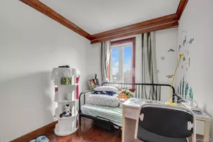 69-06 Fresh Meadow Ln, Fresh Meadows, NY 11365 - Photo 12