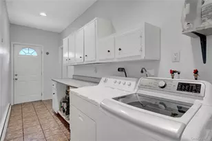 27 Cedar St, Syosset, NY 11791 - Photo 20