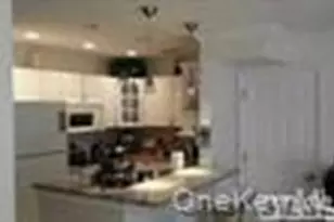 84 Pacific Blvd, Long Beach, NY 11561 - Photo 4