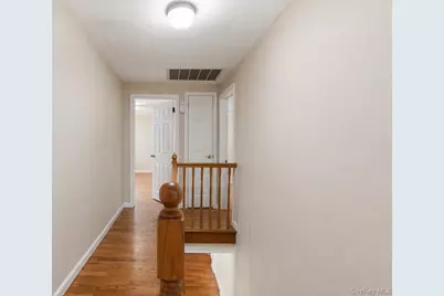 44 S Howells Avenue, Farmingville, NY 11738 - Photo 14