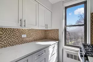 5235 Post Rd, Bronx, NY 10471 - Photo 16