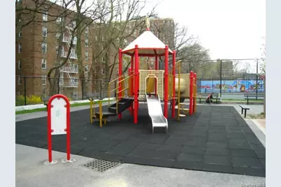 19 Abeel Street #2E, Yonkers, NY 10705 - Photo 32