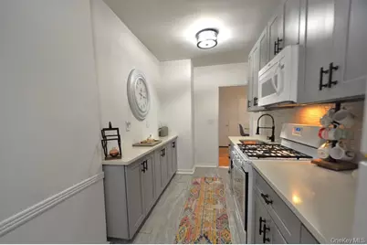 19 Abeel Street #2E, Yonkers, NY 10705 - Photo 12