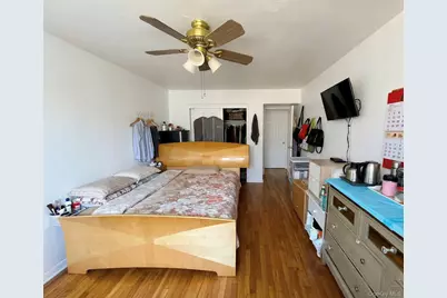 4107 Bowne Street #3F, Flushing, NY 11355 - Photo 6