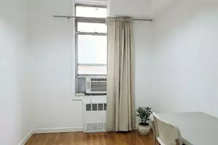 41-07 Bowne St, Flushing, NY 11355 - Photo 8