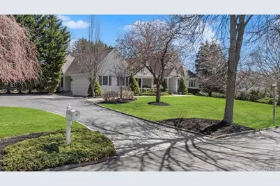 2 Memas Court, Dix Hills, NY 11746 - Photo 48