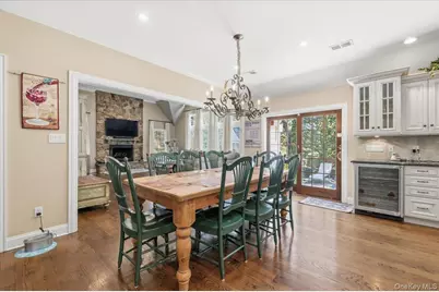 2 Memas Court, Dix Hills, NY 11746 - Photo 14