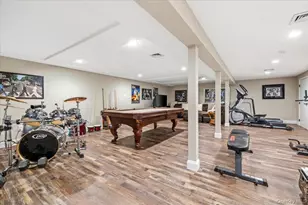 2 Memas Ct, Dix Hills, NY 11746 - Photo 40