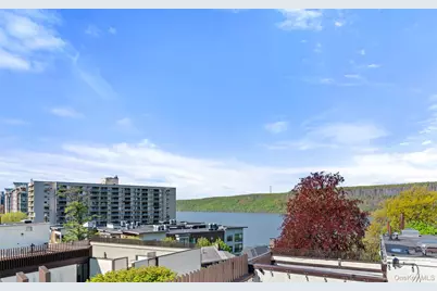 1200 Warburton Avenue #11, Yonkers, NY 10701 - Photo 12