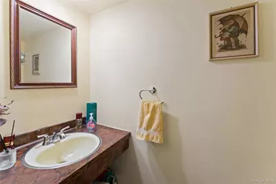 1200 Warburton Avenue #11, Yonkers, NY 10701 - Photo 8