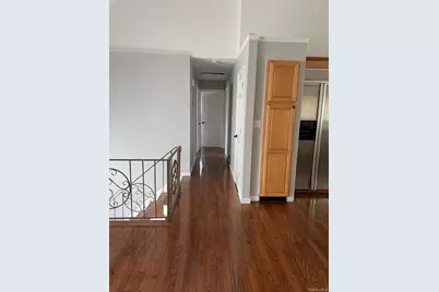 7 Motor Lane, Old Bethpage, NY 11804 - Photo 8