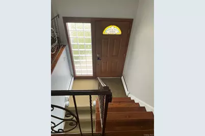 7 Motor Lane, Old Bethpage, NY 11804 - Photo 2