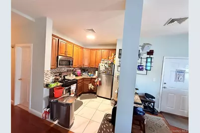 9318 Avenue K, Brooklyn, NY 11236 - Photo 6