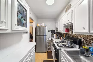 224-23 Manor Rd, Queens Village, NY 11427 - Photo 8