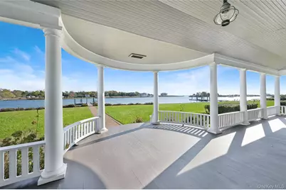 127 Senix Avenue, Center Moriches, NY 11934 - Photo 30