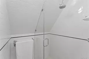 127 Senix Ave, Center Moriches, NY 11934 - Photo 28