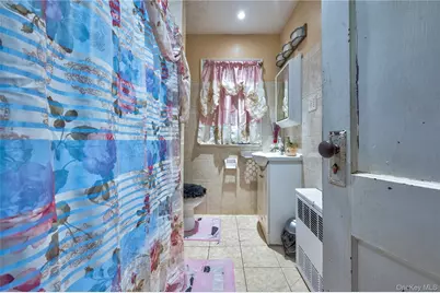 19132 113th Avenue, Saint Albans, NY 11412 - Photo 8