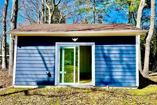 38 Railroad Ave, East Hampton, NY 11937 - Photo 24