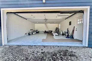 38 Railroad Ave, East Hampton, NY 11937 - Photo 28