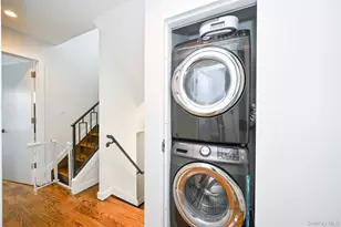 113-11 201st St, Saint Albans, NY 11412 - Photo 26