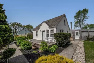 33 Manor Dr, Shirley, NY 11967 - Photo 2