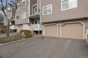 42 Eagle Ridge Way, Nanuet, NY 10954 - Photo 2