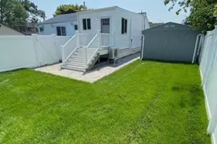 11 Stan Haven Pl, East Northport, NY 11731 - Photo 8