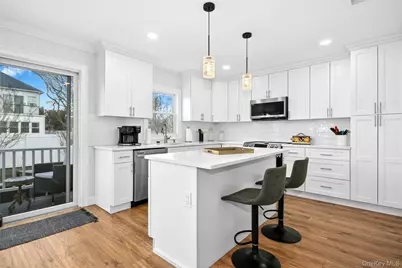 268 42nd Street, Lindenhurst, NY 11757 - Photo 6