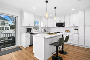 268 42nd St, Lindenhurst, NY 11757 - Photo 6