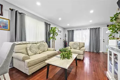 13314 Hawtree Creek Road, Ozone Park, NY 11420 - Photo 6
