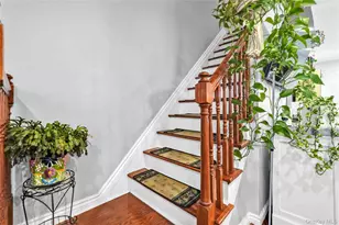 133-14 Hawtree Creek Rd, Ozone Park, NY 11420 - Photo 16