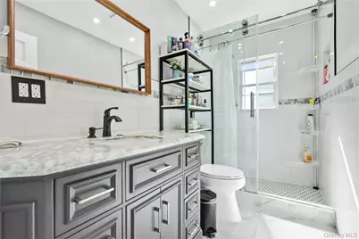 13314 Hawtree Creek Road, Ozone Park, NY 11420 - Photo 18