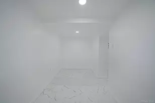 522 Southern Pkwy, Uniondale, NY 11553 - Photo 20