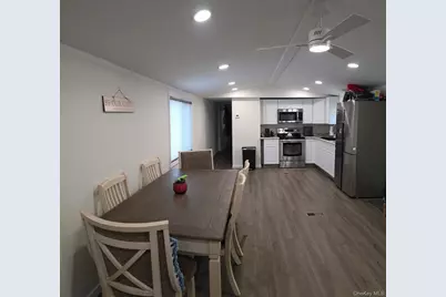 8 Essex Lane, Fallsburg, NY 12759 - Photo 4