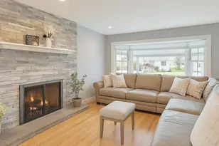 24 Rellim Dr, Glen Cove, NY 11542 - Photo 10