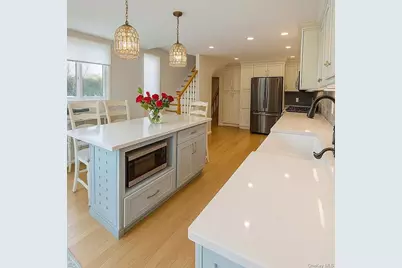 24 Rellim Drive, Glen Cove, NY 11542 - Photo 16