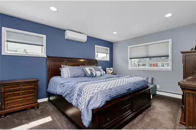 130 Lesoir Avenue, Floral Park, NY 11001 - Photo 14